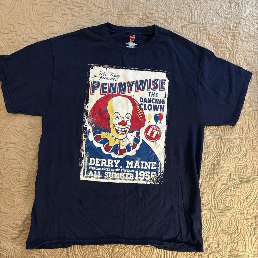 PENNYWISE from Stephen King's "IT"Navy Blue Large Men's Tshirt